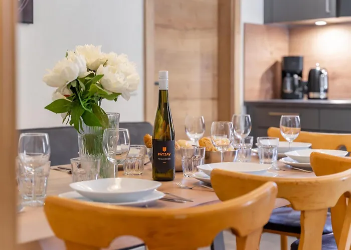 شقة Lutte كابرون